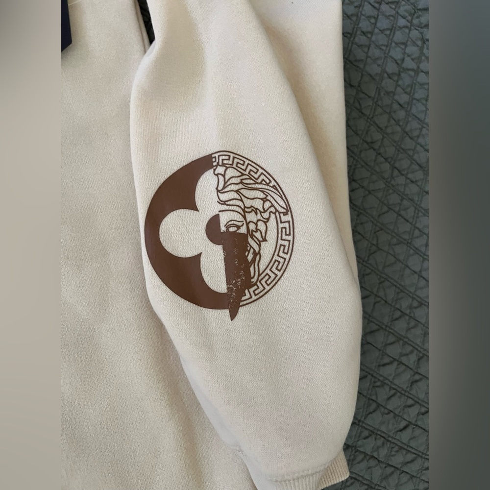 Crooks and castles hoodie - Picture 3 of 3